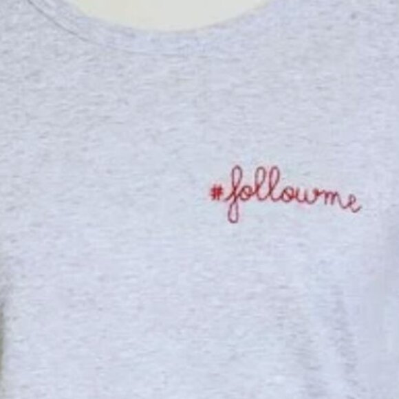 NWT REVOLVE Maison Labiche Paris Slogan Embroidered #followme Tee in Gray - Picture 3 of 6
